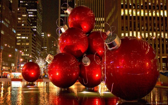 Bolas de Navidad Gigantes