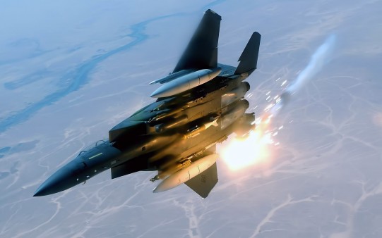 Wallpaper de F15 Eagle Strike de la  Fuerza Armada Inglesa